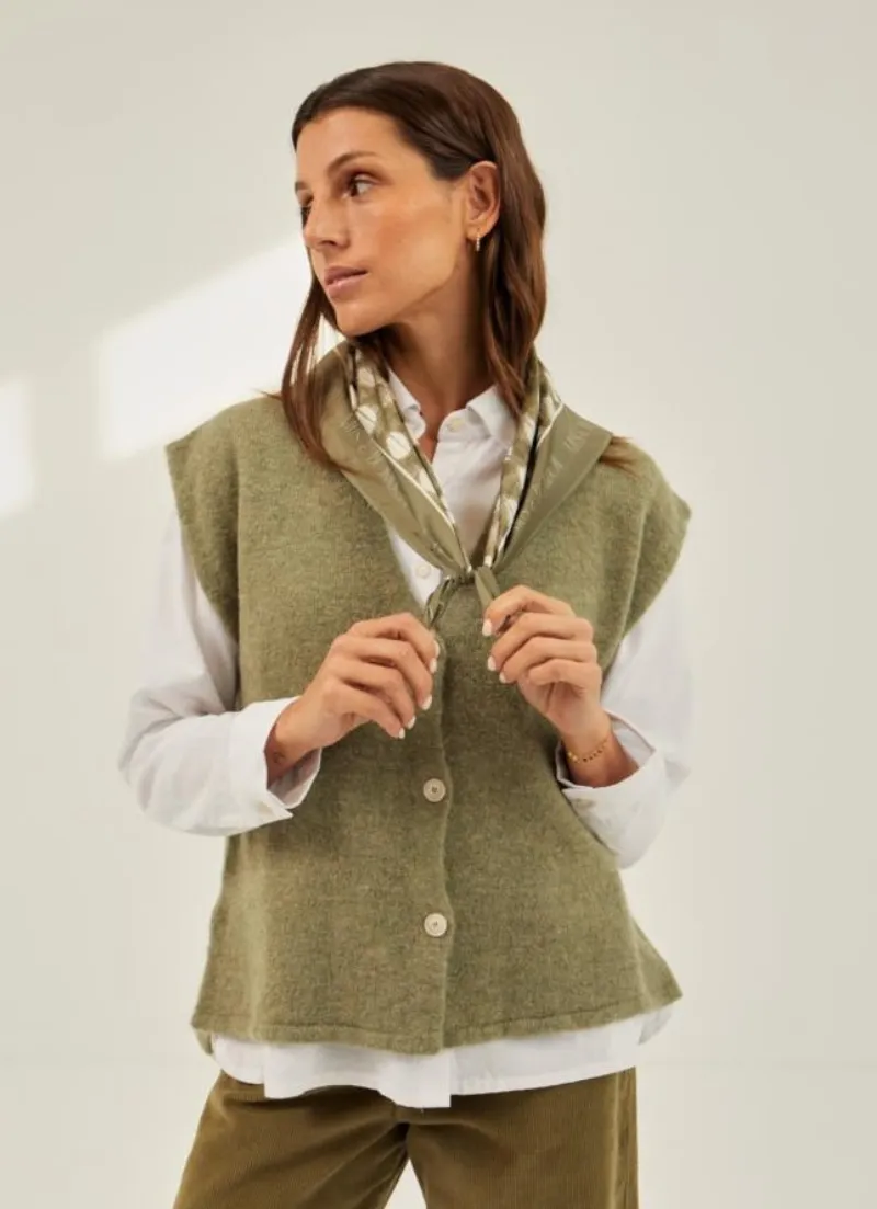 Alalo Knit Vest