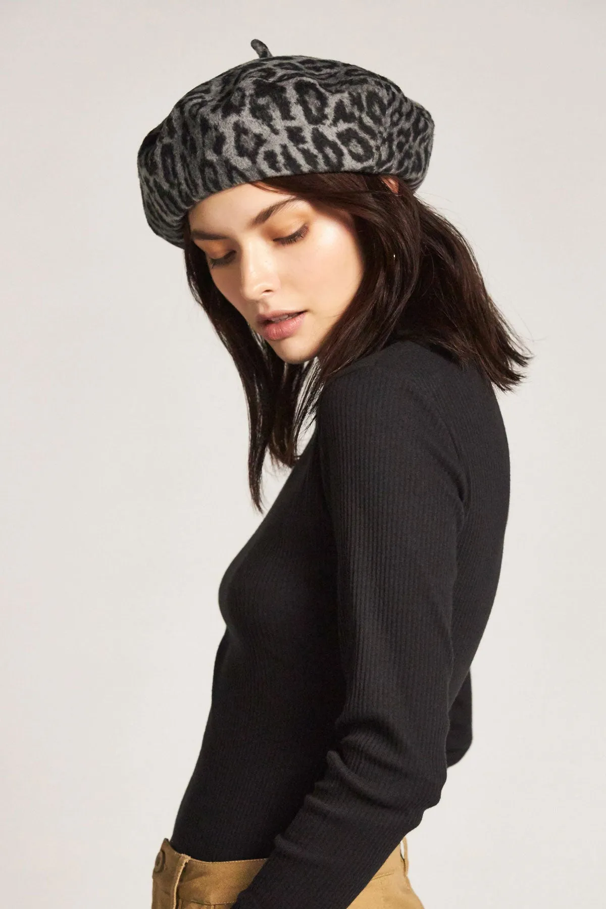 Audrey Beret - Aluminum/Black Leopard