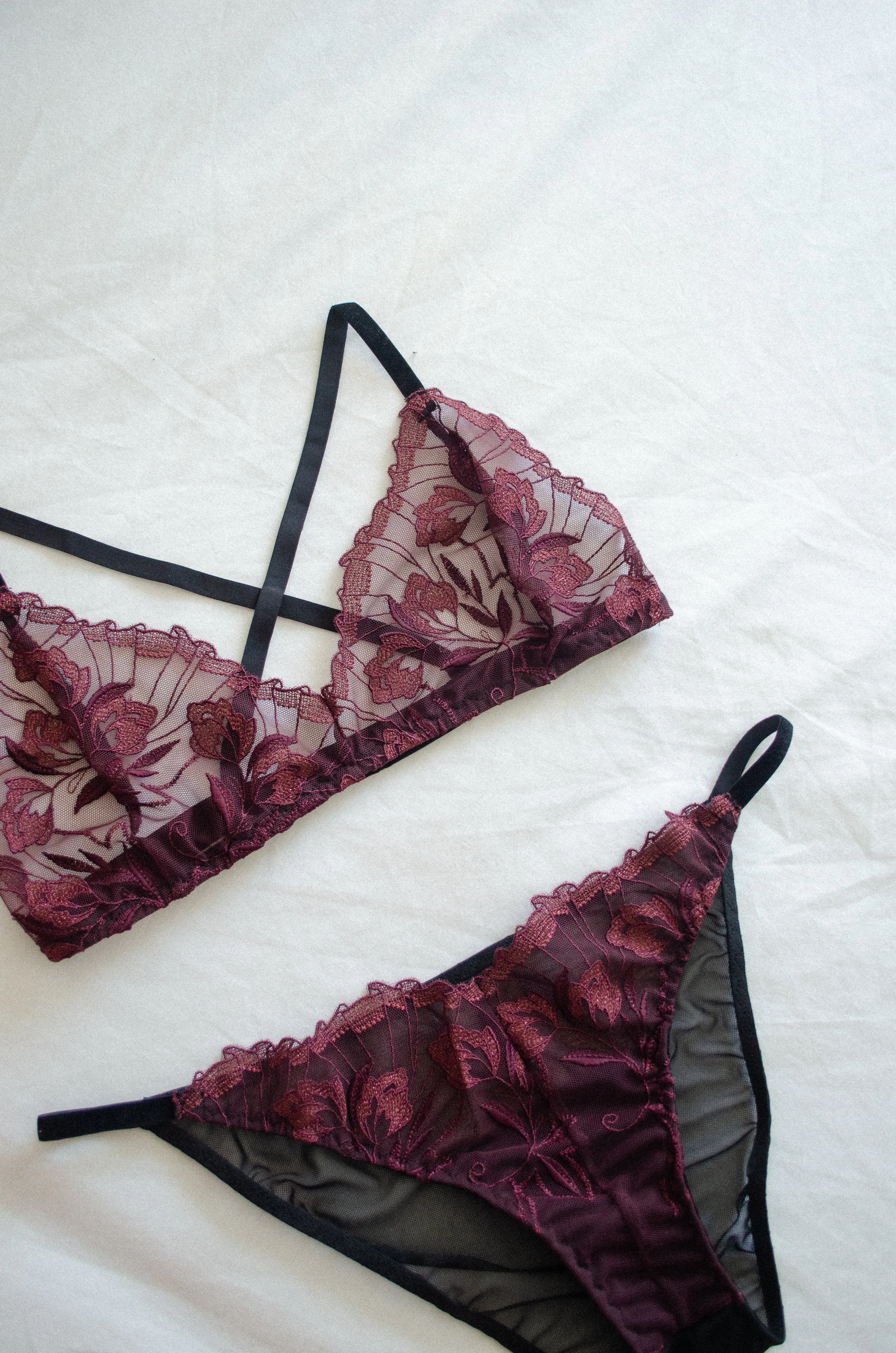 Blackberry Lace Set