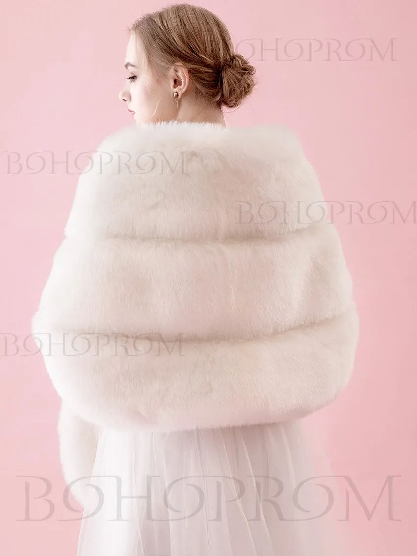 Chic Faux Fur Women's Shawl In Winter Ivory Warm Wraps SW003