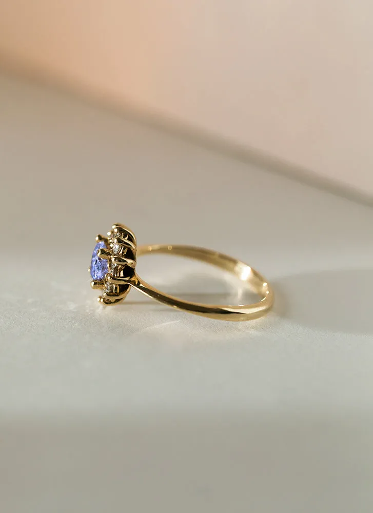 Hera entourage diamond tanzanite ring 14k gold