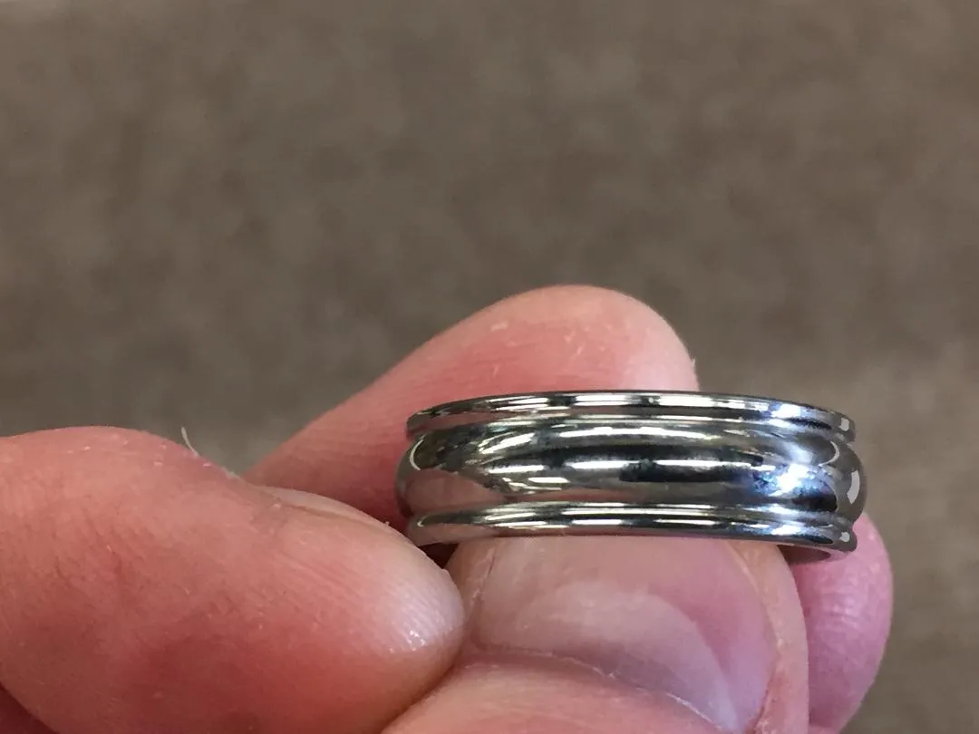 Men's Titanium Wedding Ring