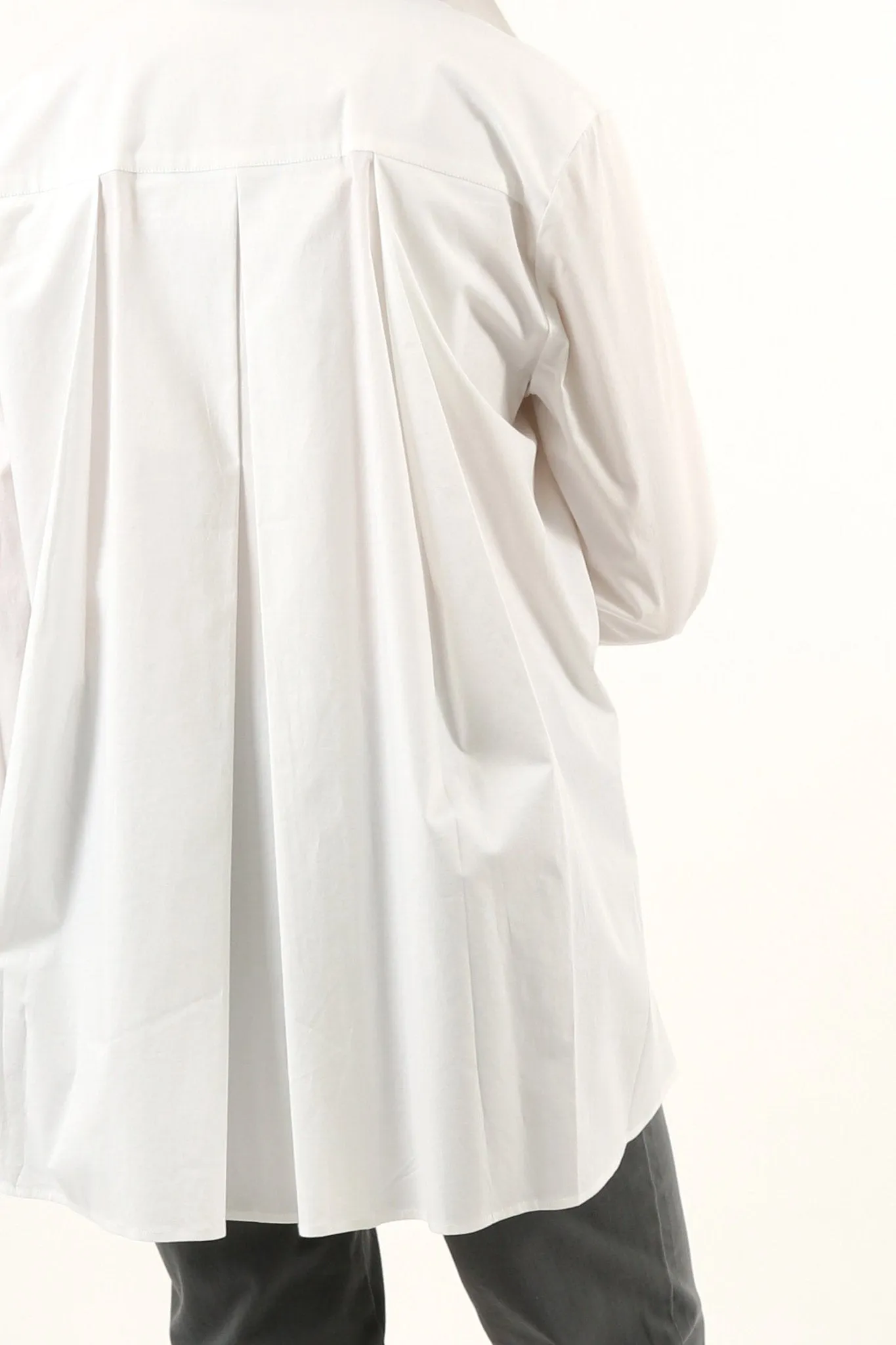 PLEAT BACK SHIRT