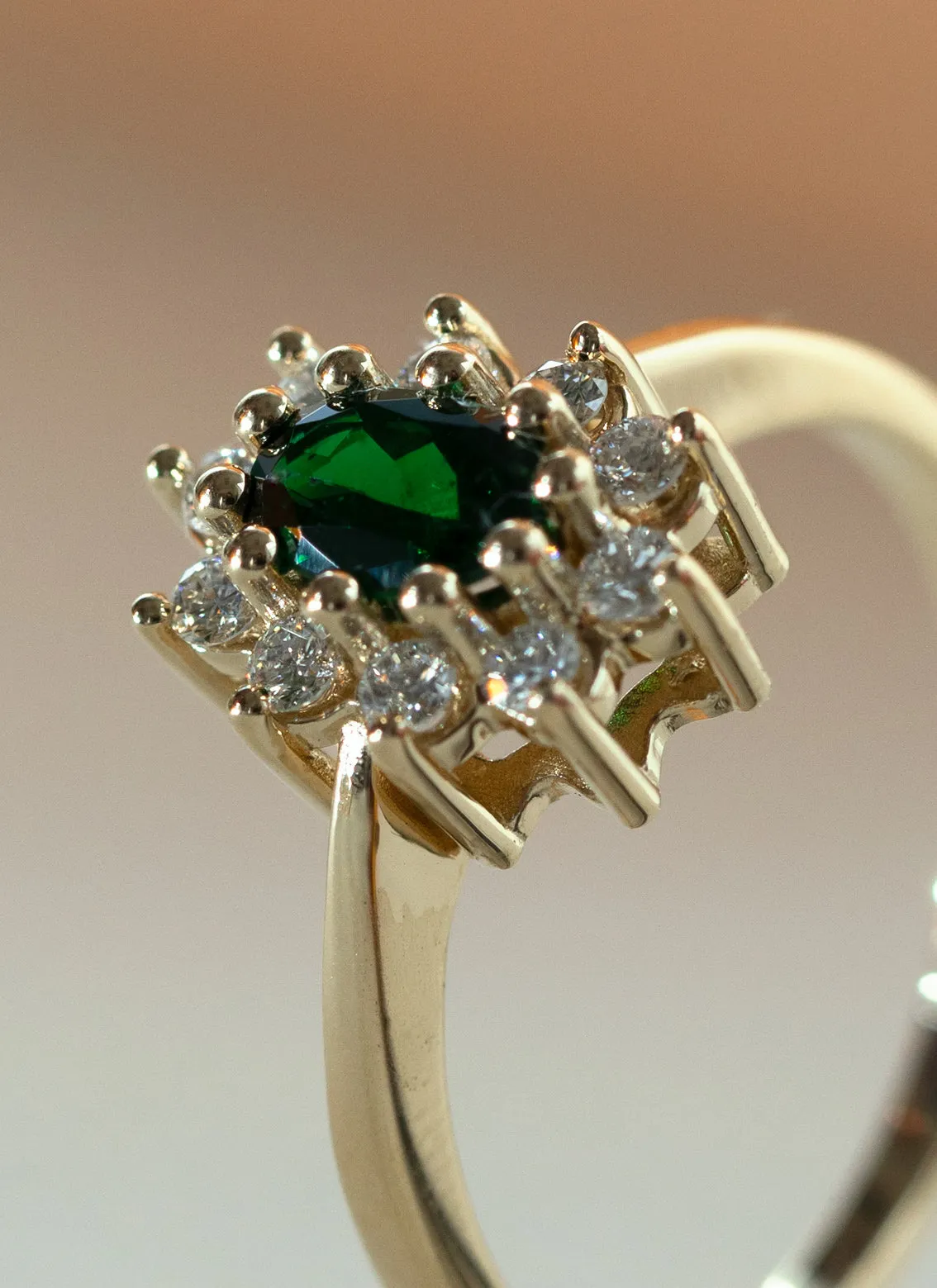 Yoki diamond tsavorite entourage ring 14k gold